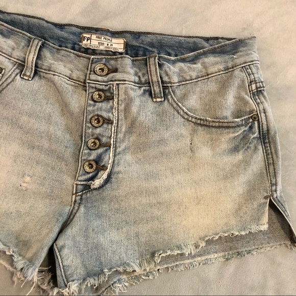✅SOLD![Free People] Button Fly Cutoff Denim Shorts - Picture 4 of 15